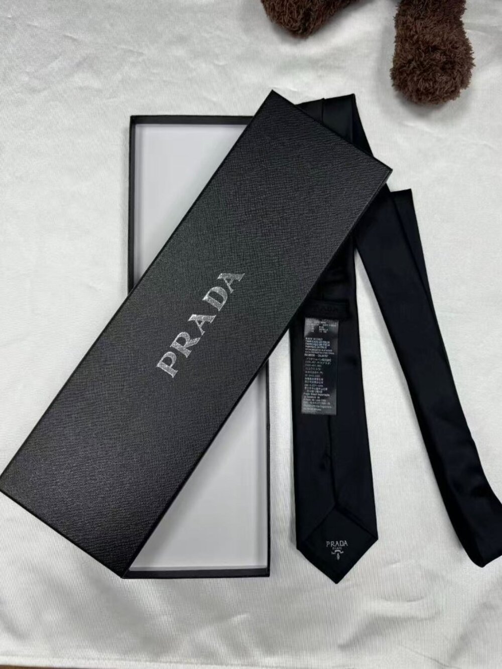 💎Prada  Black Tie | Self-Tie (brand new with gift box)💐unisex - Picture 4 of 7